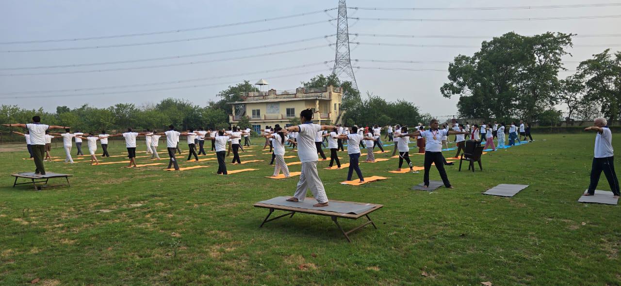 विश्व हिन्दू परिषद,उत्तरी क्षेत्र द्वारा अंतरराष्ट्रीय योग दिवस पर सोनीपत के झिंझोली में योग शिविर का किया आयोजन