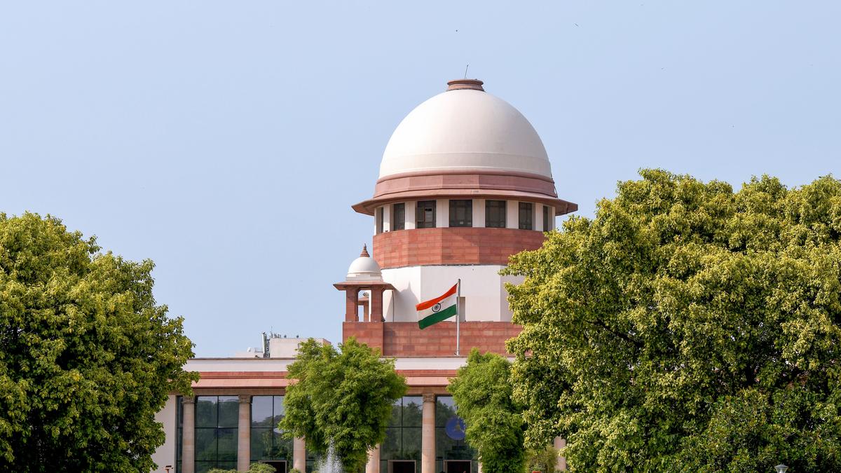 सुप्रीम कोर्ट ने SIR प्रक्रिया पर अंतरिम रोक से किया इनकार, निर्वाचन आयोग से मांगे जरूरी जवाब