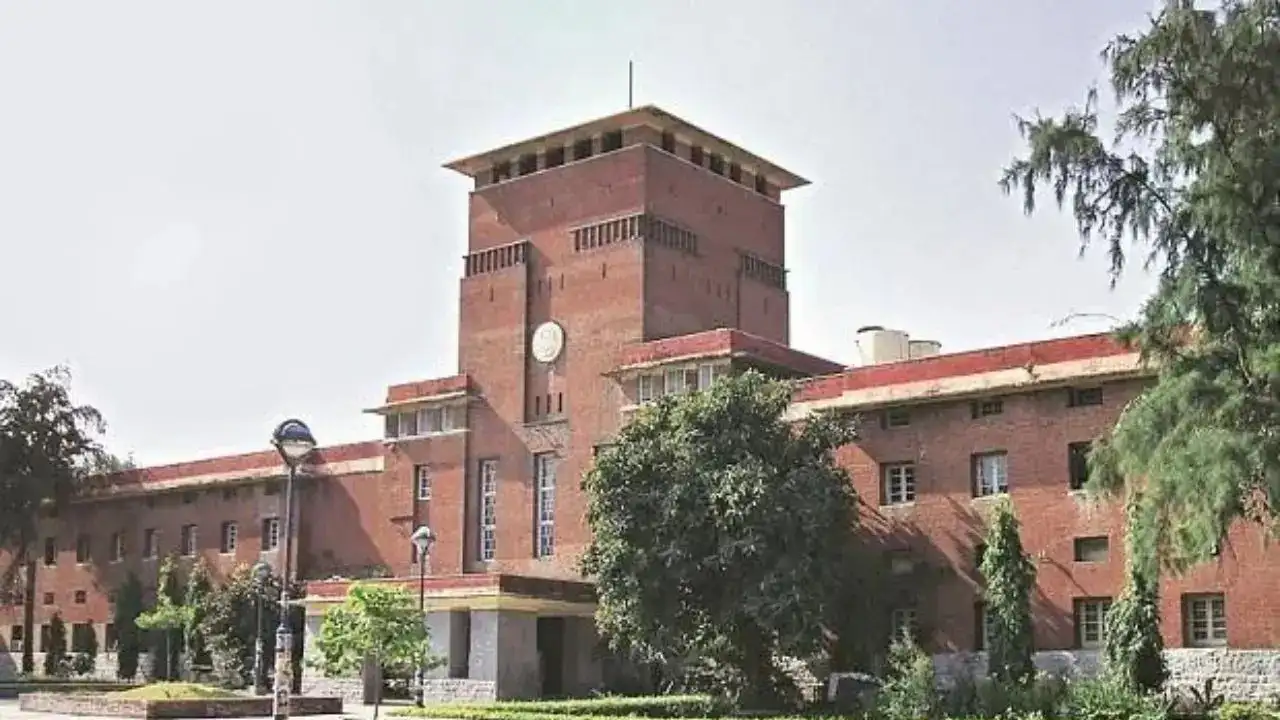 एसबीआई पीओ भर्ती: डीयू के छात्रों के लिए सुनहरा अवसर, मिरांडा हाउस में 10 जुलाई को काउंसलिंग सेशन, चयनितों को मिलेगा ₹20.43 लाख का सालाना पैकेज
